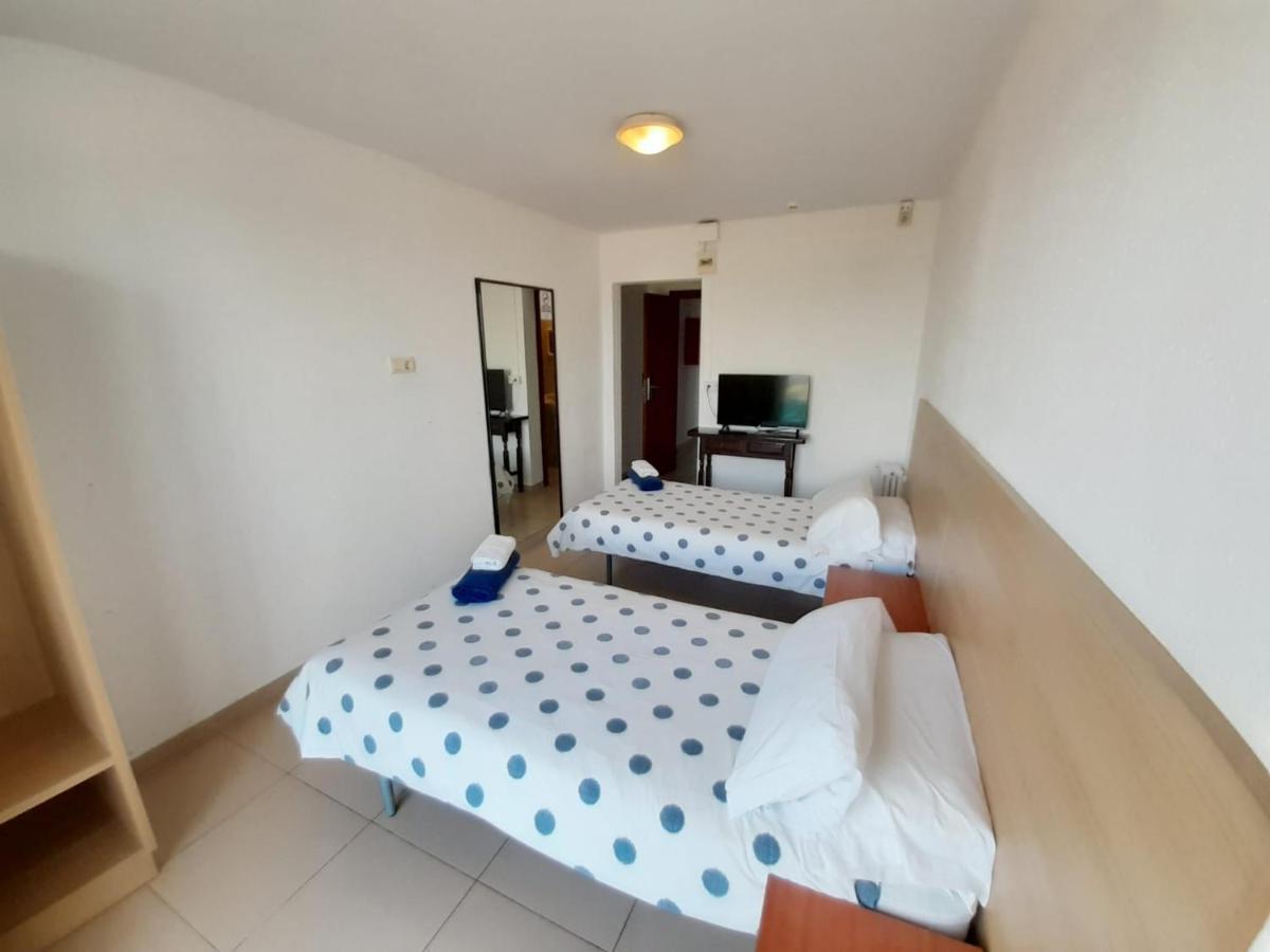 Hostal Mozaik Lloret Lloret de Mar Luaran gambar