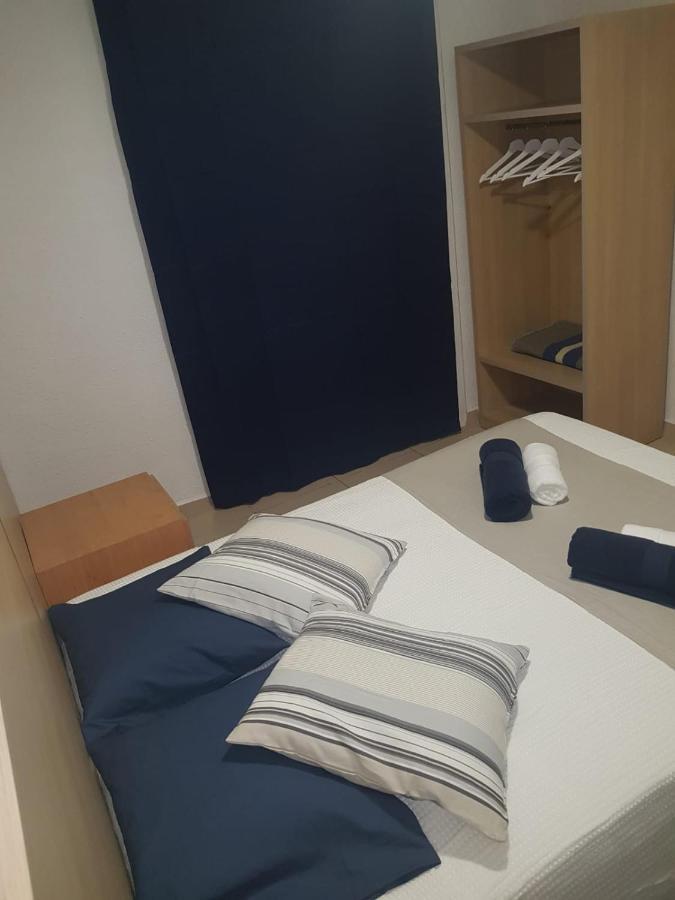 Hostal Mozaik Lloret Lloret de Mar Luaran gambar