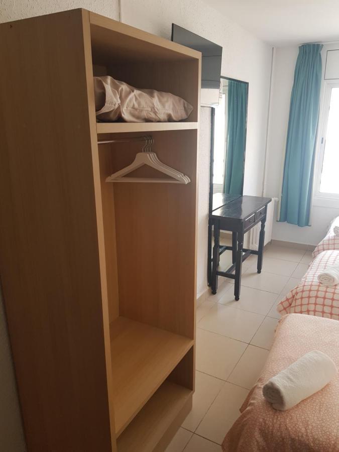 Hostal Mozaik Lloret Lloret de Mar Luaran gambar