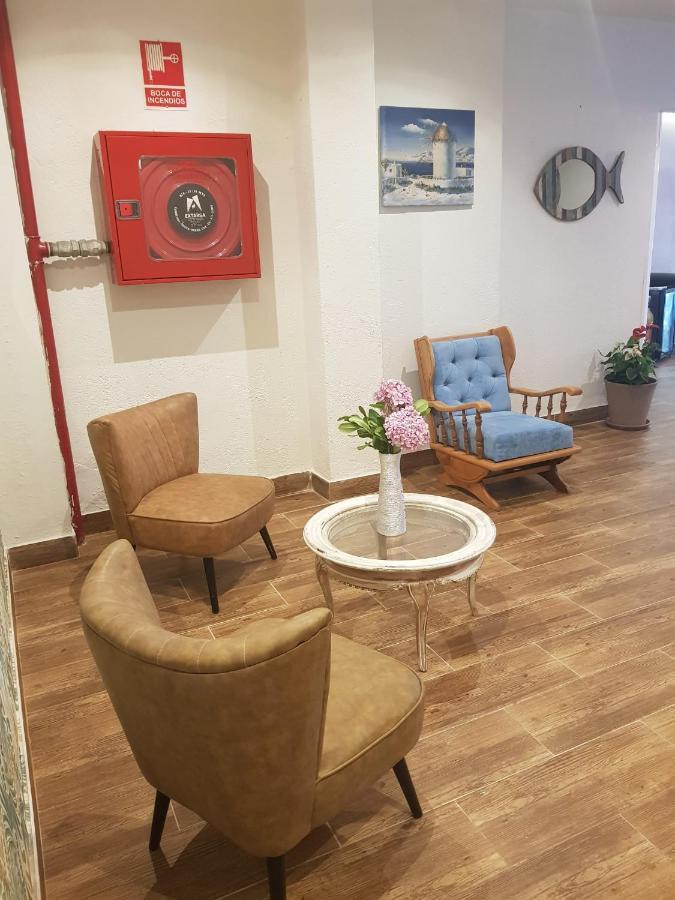 Hostal Mozaik Lloret Lloret de Mar Luaran gambar